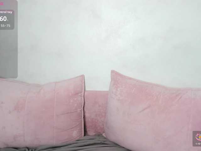 Tina-Fox's BongaCams show and profile