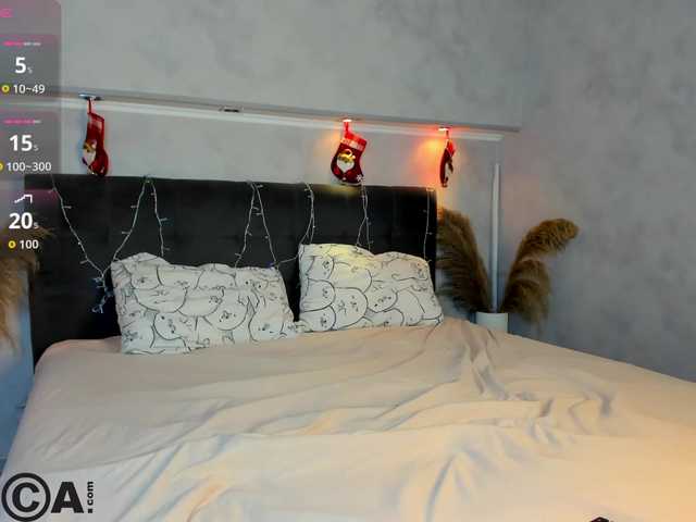 Tina-Fox's BongaCams show and profile