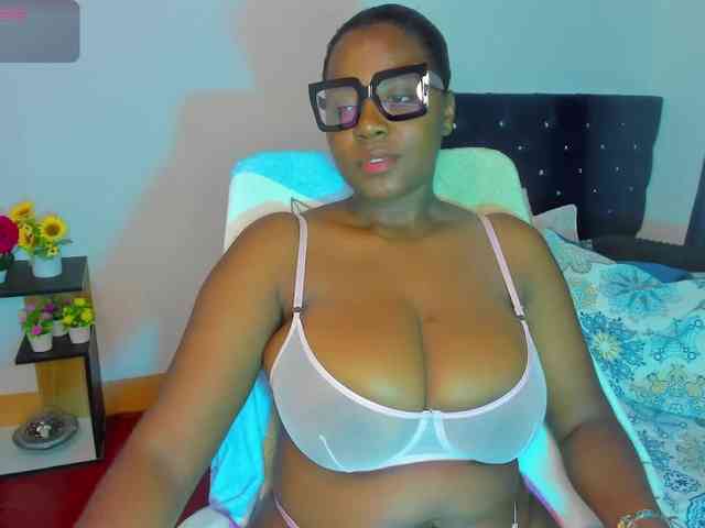 KarlaPamela KarlaPamela