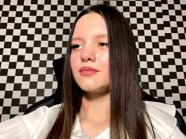 DeloisLavelle DeloisLavelle