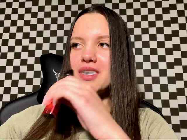 DeloisLavelle DeloisLavelle