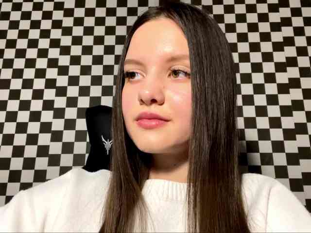 DeloisLavelle DeloisLavelle