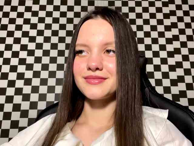 DeloisLavelle DeloisLavelle