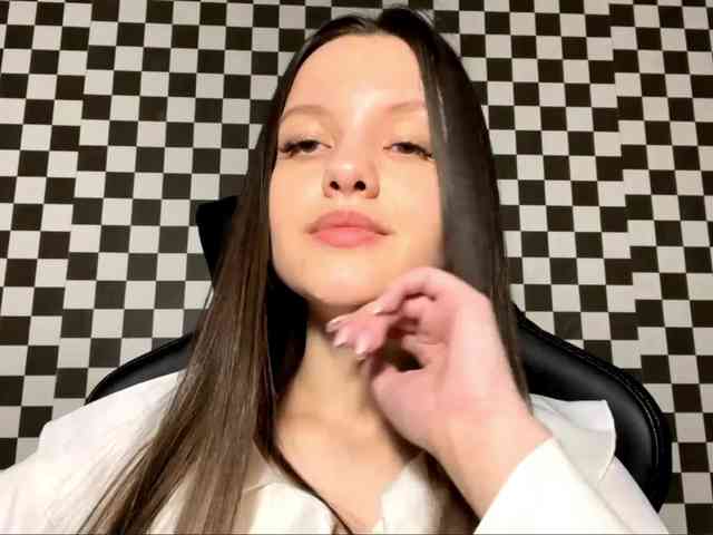 DeloisLavelle DeloisLavelle