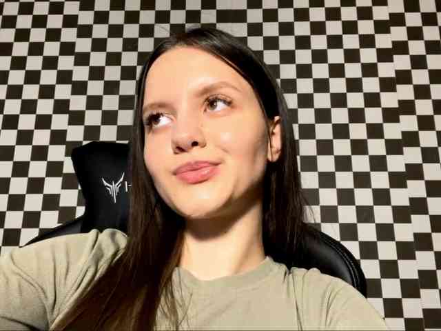 DeloisLavelle DeloisLavelle