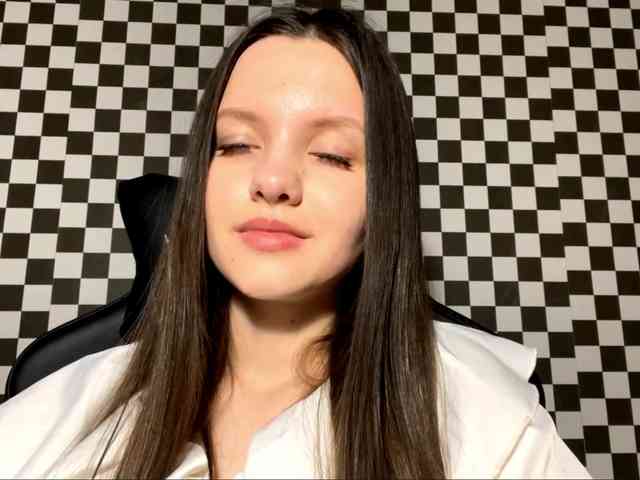 DeloisLavelle DeloisLavelle