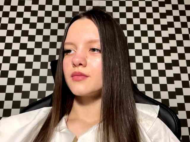 DeloisLavelle DeloisLavelle