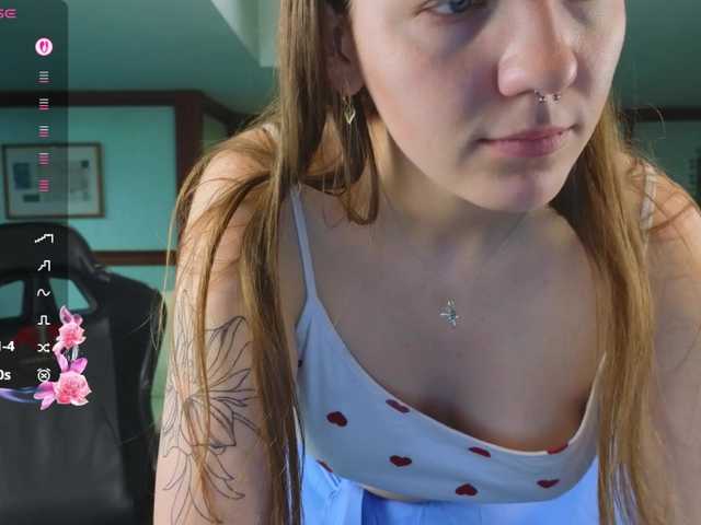 KiraRustle's BongaCams show and profile