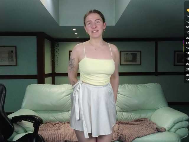 KiraRustle's BongaCams show and profile