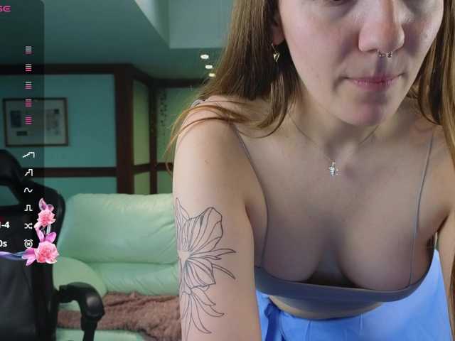 KiraRustle's BongaCams show and profile