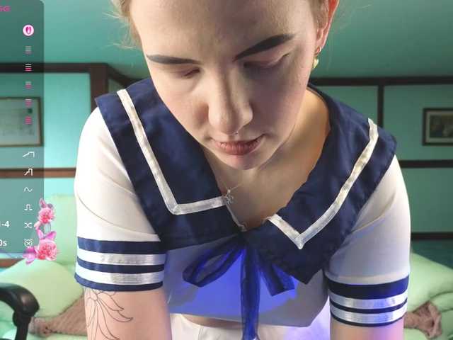 KiraRustle's BongaCams show and profile