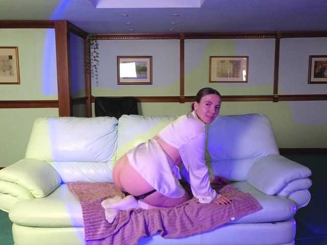 секс на веб с KiraRustle