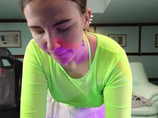 KiraRustle веб видео