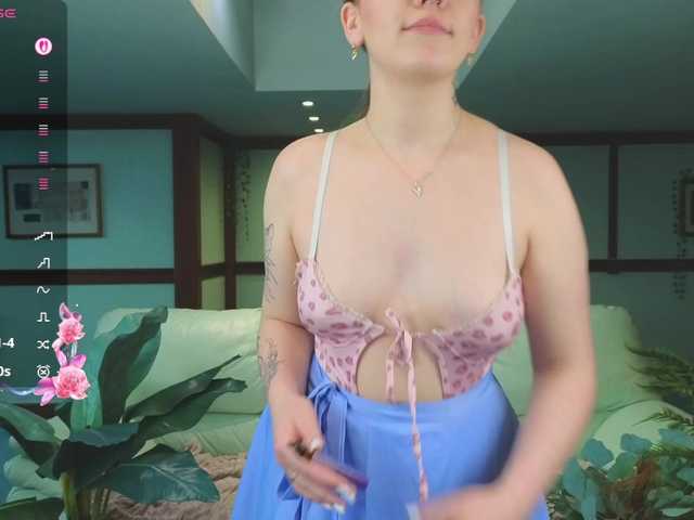 KiraRustle's BongaCams show and profile