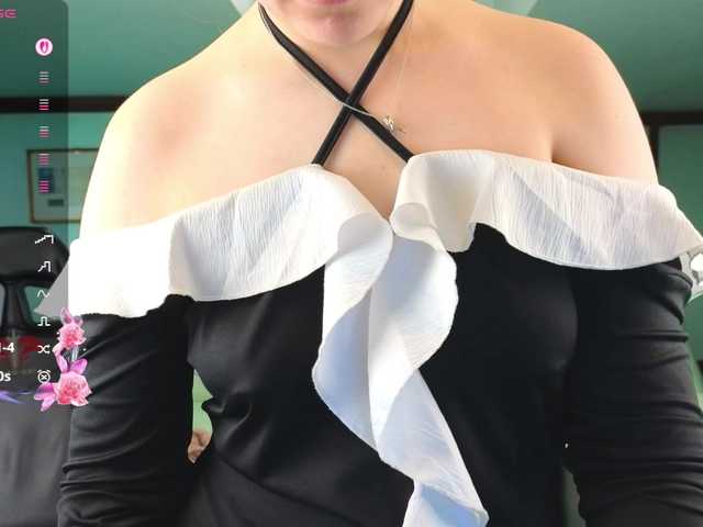 KiraRustle's BongaCams show and profile