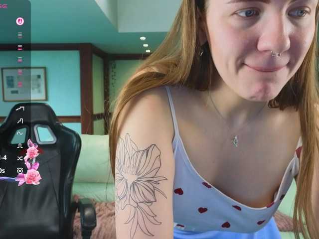 KiraRustle's BongaCams show and profile