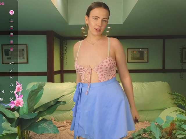 KiraRustle's BongaCams show and profile