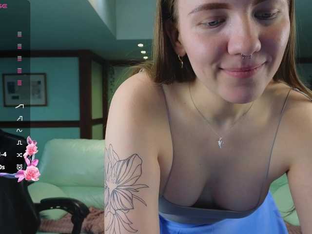 KiraRustle's BongaCams show and profile