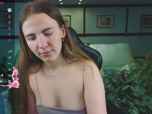 KiraRustle's BongaCams show and profile