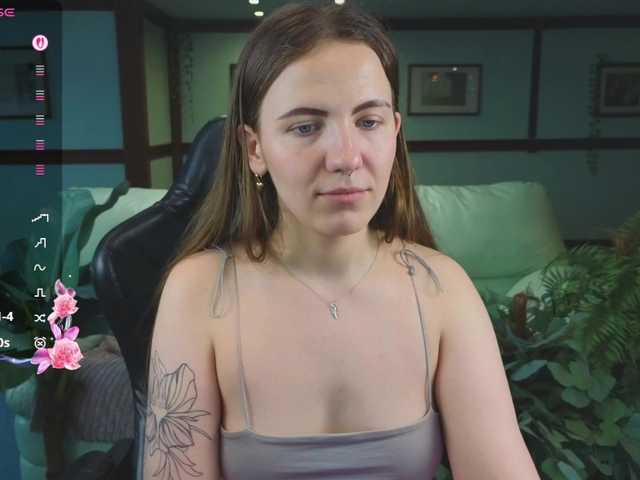 KiraRustle's BongaCams show and profile