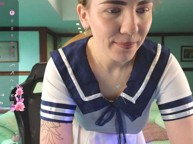 KiraRustle's BongaCams show and profile