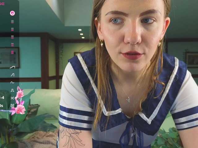 KiraRustle's BongaCams show and profile