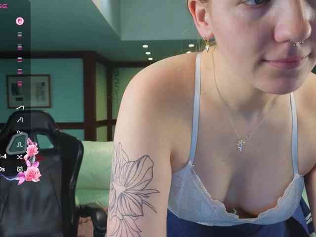 KiraRustle KiraRustle