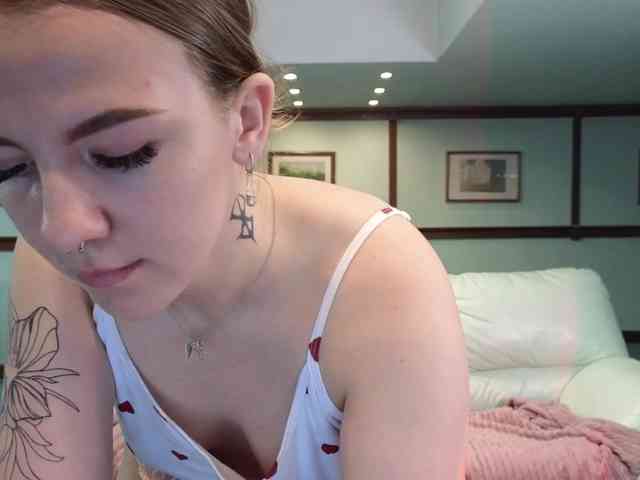 KiraRustle KiraRustle