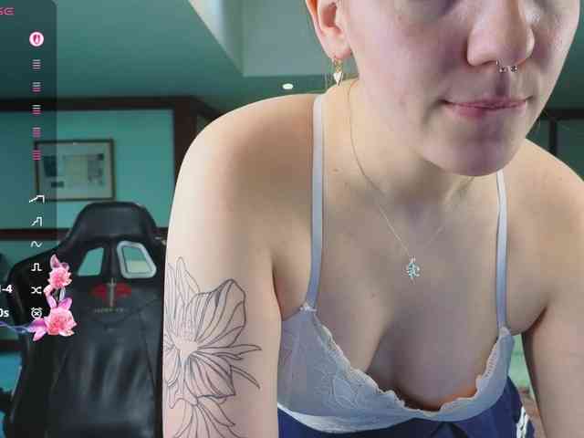 KiraRustle KiraRustle