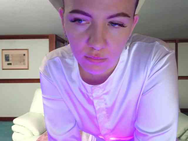 KiraRustle KiraRustle