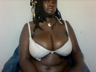 Boobie-queen Porn Show