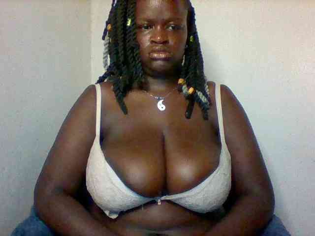 Boobie-queen Boobie-queen