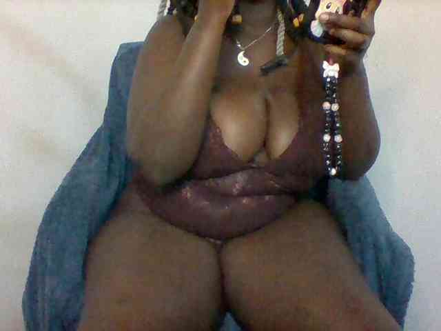 Boobie-queen Boobie-queen