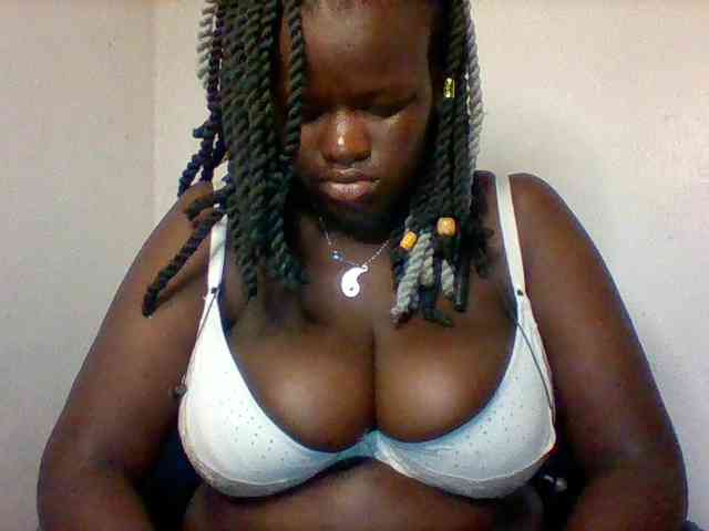 Boobie-queen Boobie-queen