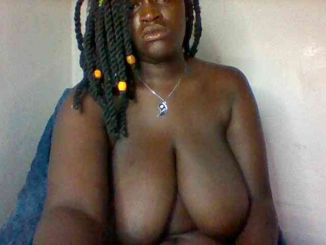 Boobie-queen Boobie-queen