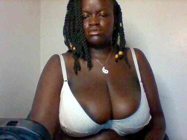 Boobie-queen Boobie-queen