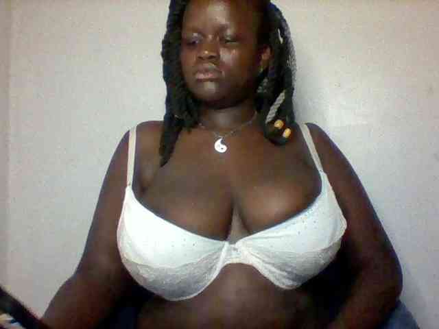 Boobie-queen Boobie-queen