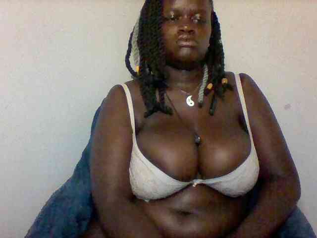 Boobie-queen Boobie-queen