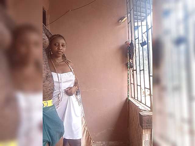 Faithfulfaith4447's BongaCams show and profile