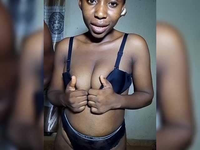 Faithfulfaith4447's BongaCams show and profile