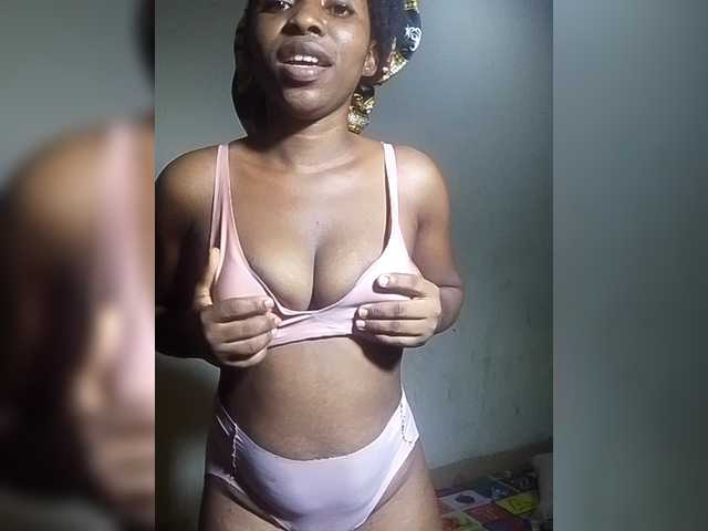 Faithfulfaith4447's BongaCams show and profile