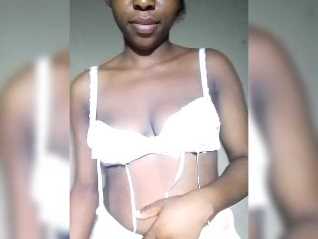 Faithfulfaith4447's BongaCams show and profile