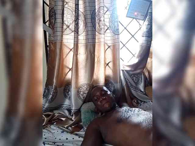 NigerianPusyAndCock webcam