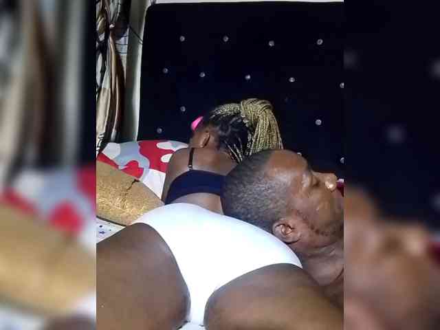 NigerianPusyAndCock webcam