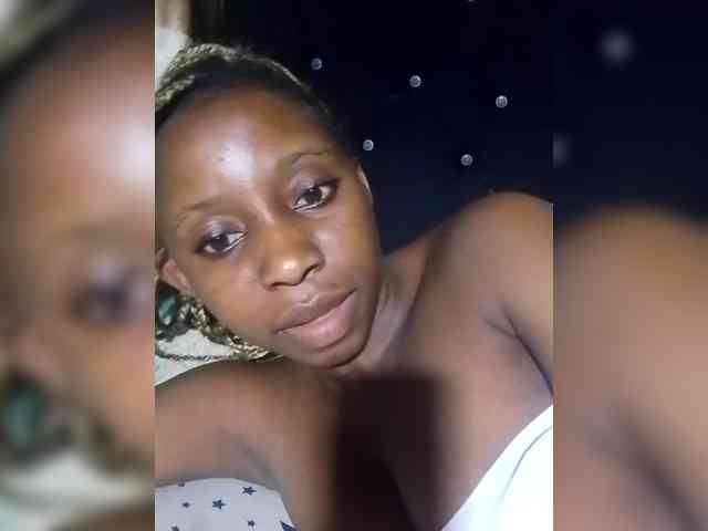 NigerianPusyAndCock webcam