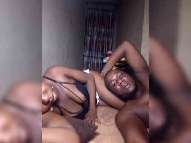 NigerianPusyAndCock webcam