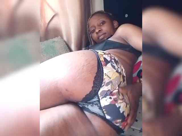 NigerianPusyAndCock webcam