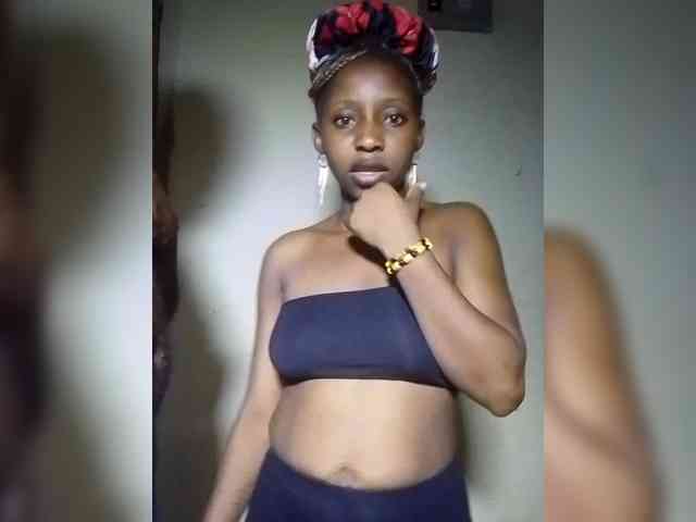 NigerianPusyAndCock webcam