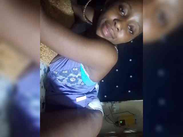 NigerianPusyAndCock webcam