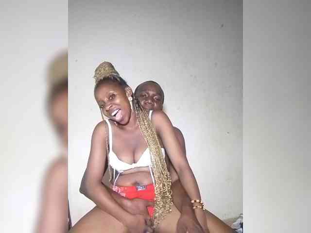 NigerianPusyAndCock webcam